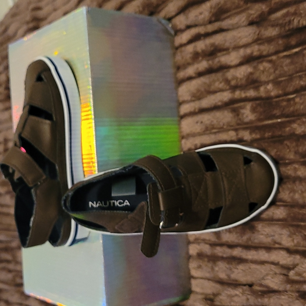 Authentic Nautica Sandals - Picture 3 of 8